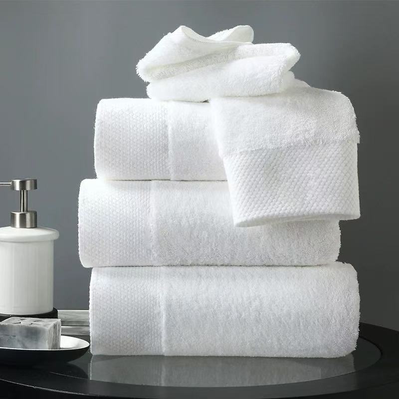 Platinum Satin-Border Hotel Towel Set – 60 g 33×33 cm Face Cloth, 180 g 40×80 cm Hand Towel, 800 g 80×160 cm Bath Towel, 100% Cotton, 600 gsm, Luxury Hotel & Spa Quality